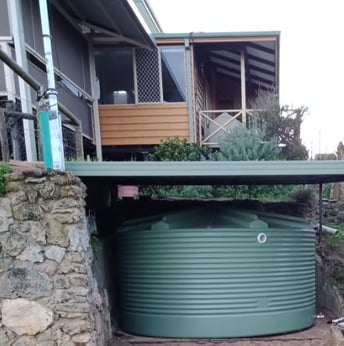 Coerco rainwater tank in the shade