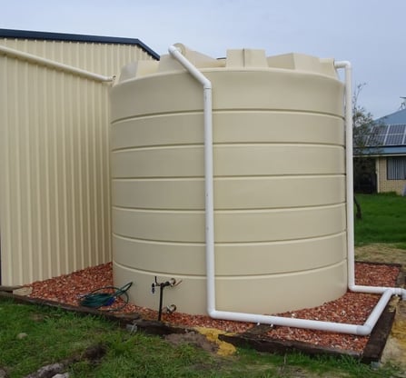 Coerco water tank with dry system plumbing