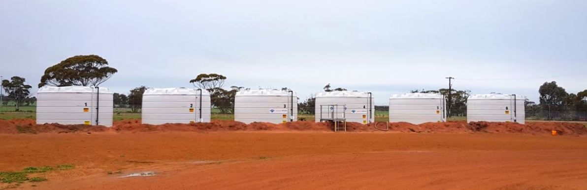 line of Coerco poly liquid fertiliser storage tanks-2